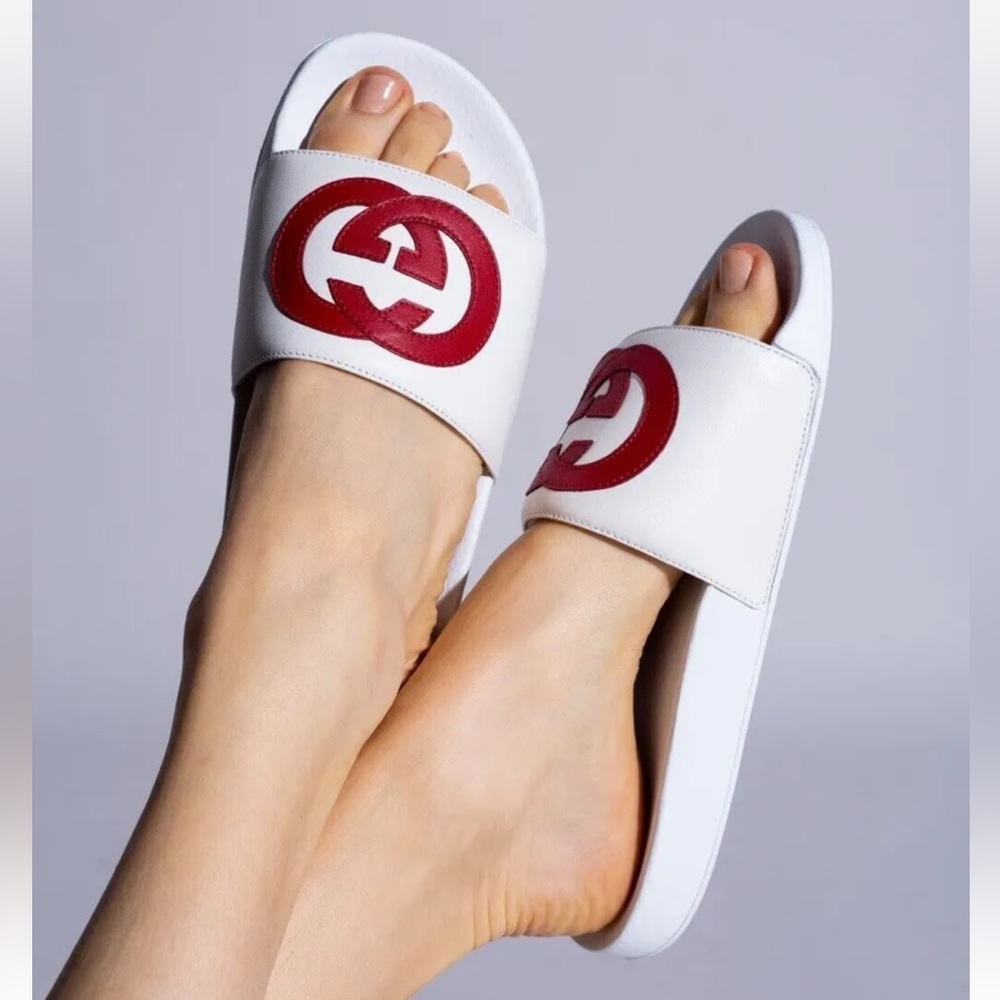 GUCCI Pursuit Slides Double G Logo Pool Rubber Open Toe Sandals Size EU 41